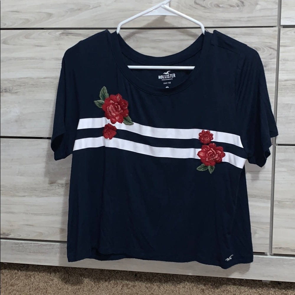hollister navy crop top